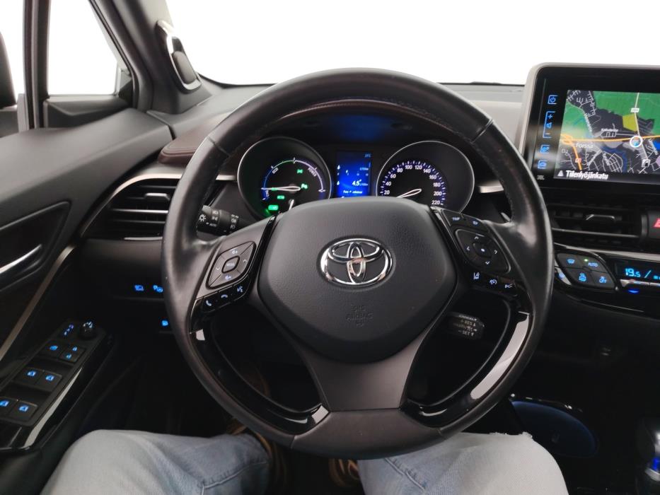 TOYOTA C-HR 2017