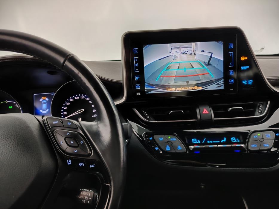 TOYOTA C-HR 2017