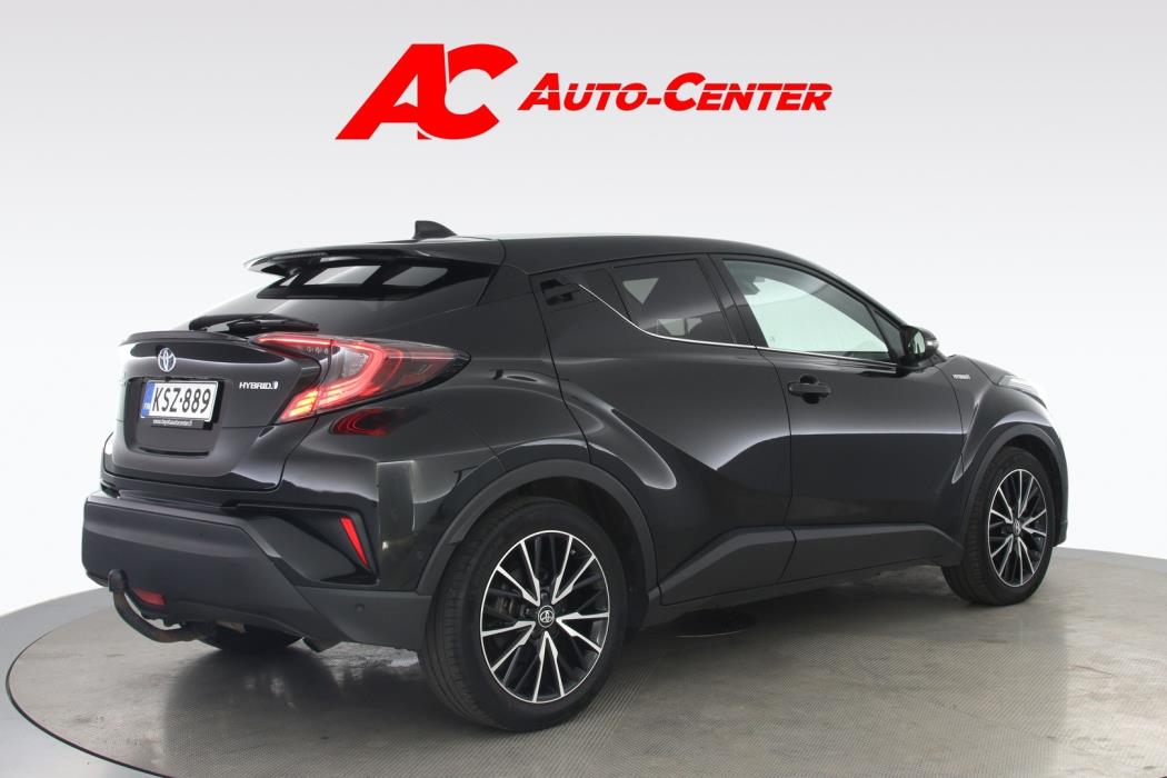 TOYOTA C-HR 2017