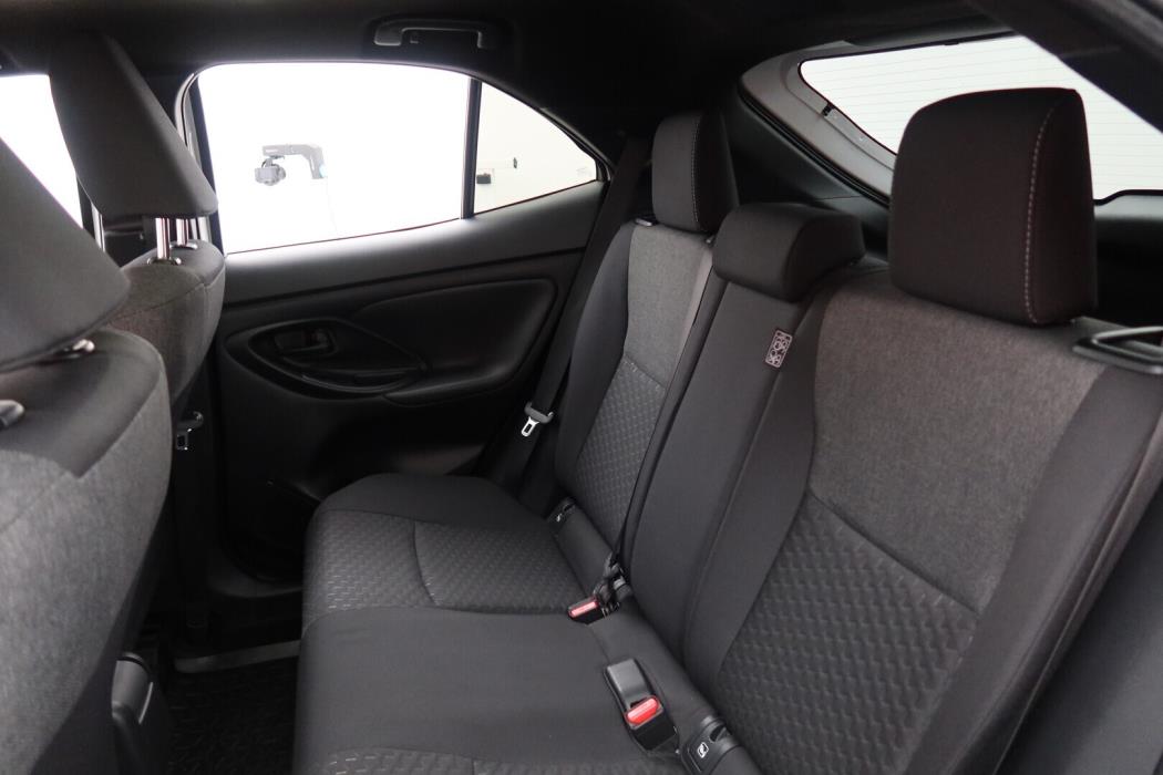 TOYOTA Yaris Cross 2024