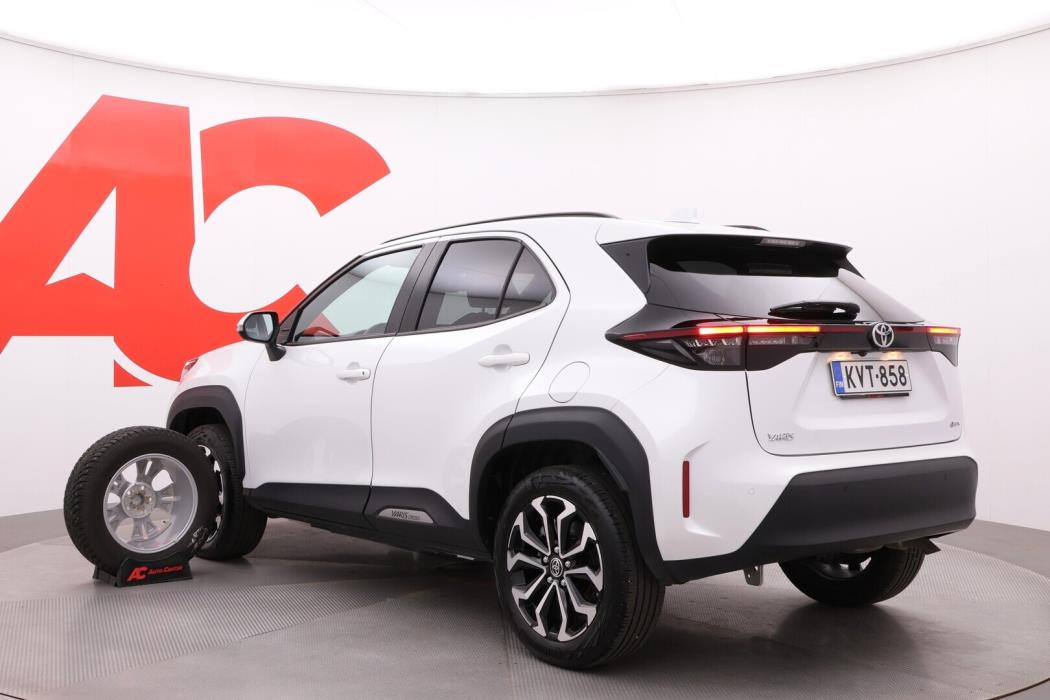 TOYOTA Yaris Cross 2024