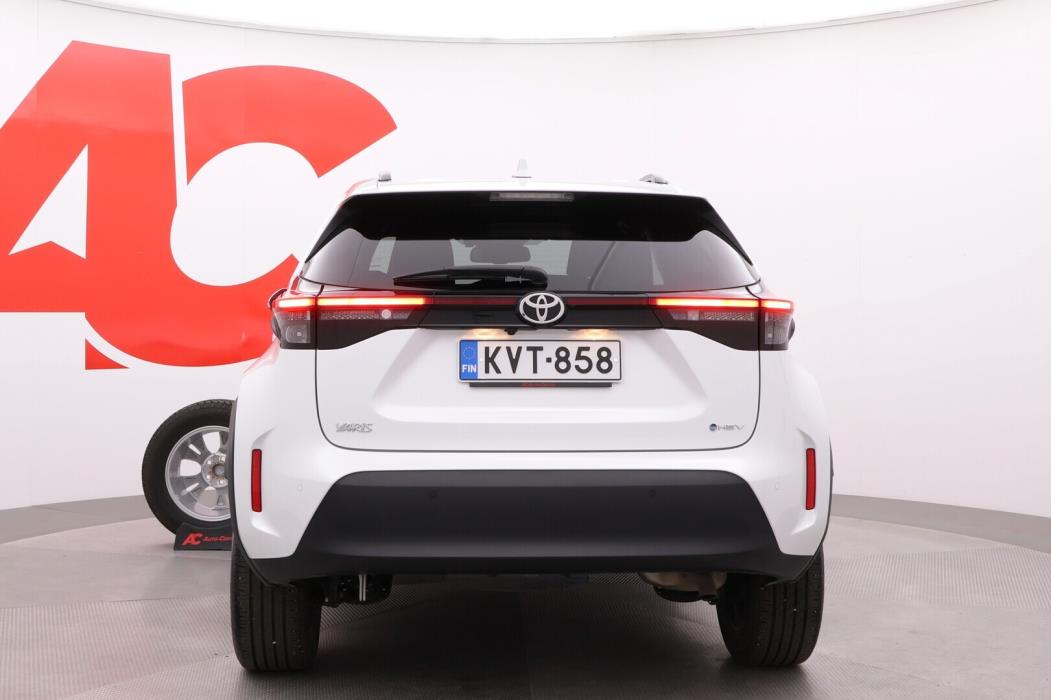 TOYOTA Yaris Cross 2024