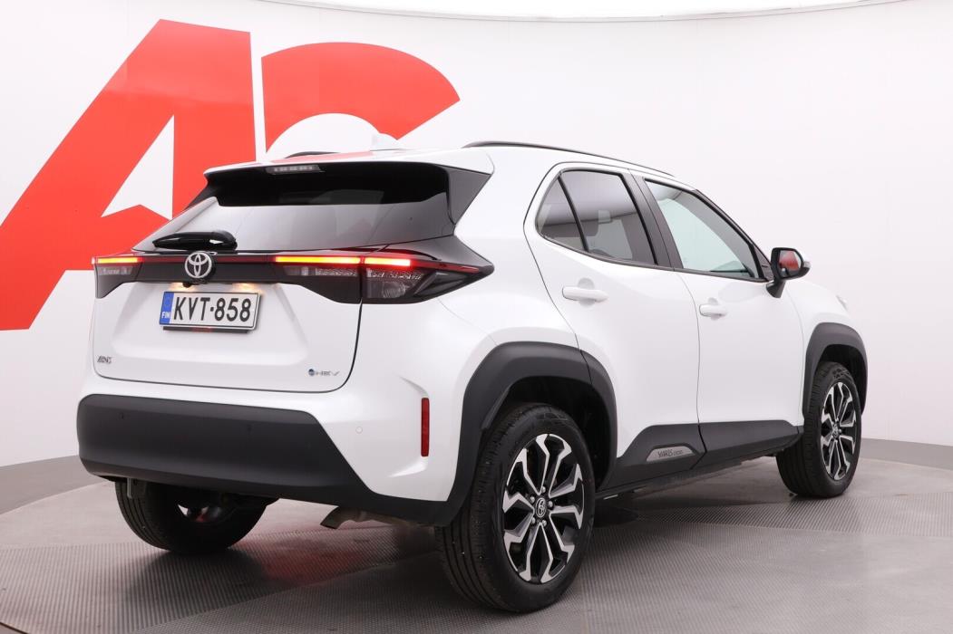 TOYOTA Yaris Cross 2024