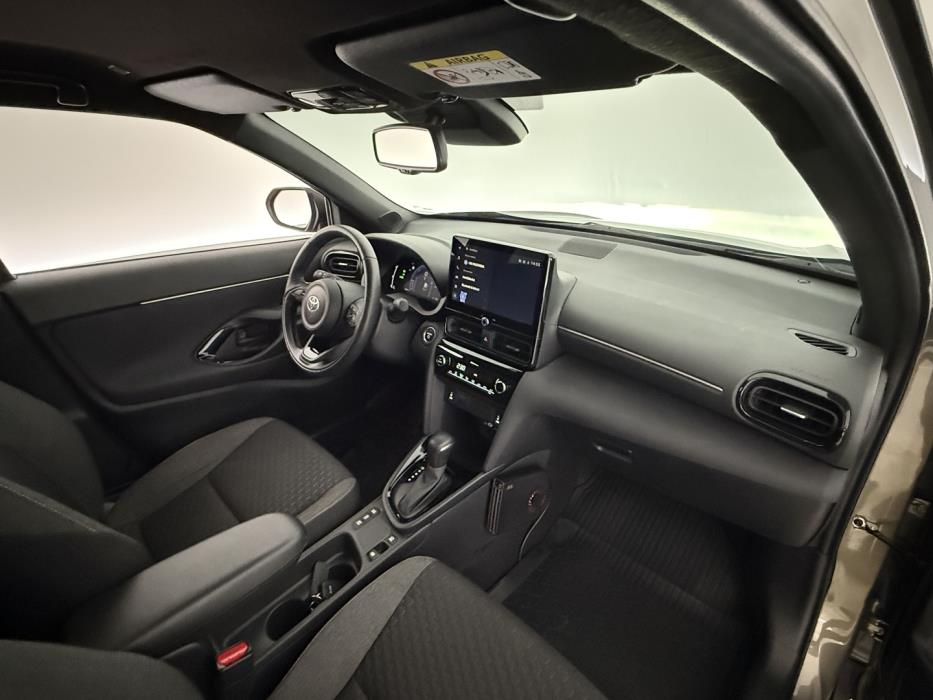 TOYOTA Yaris Cross 2024