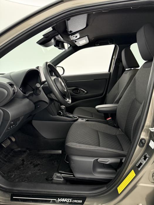 TOYOTA Yaris Cross 2024