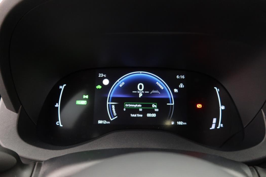 TOYOTA Yaris Cross 2026