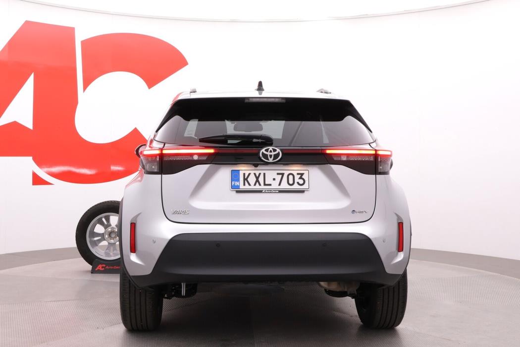 TOYOTA Yaris Cross 2026