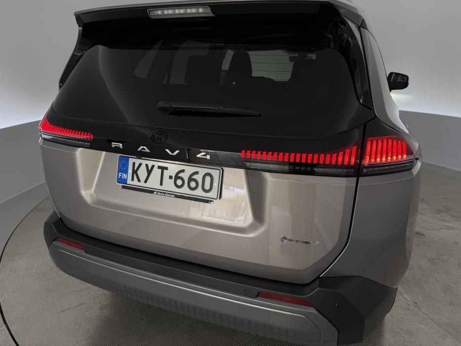 TOYOTA RAV4 2026