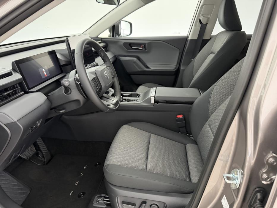 TOYOTA RAV4 2026