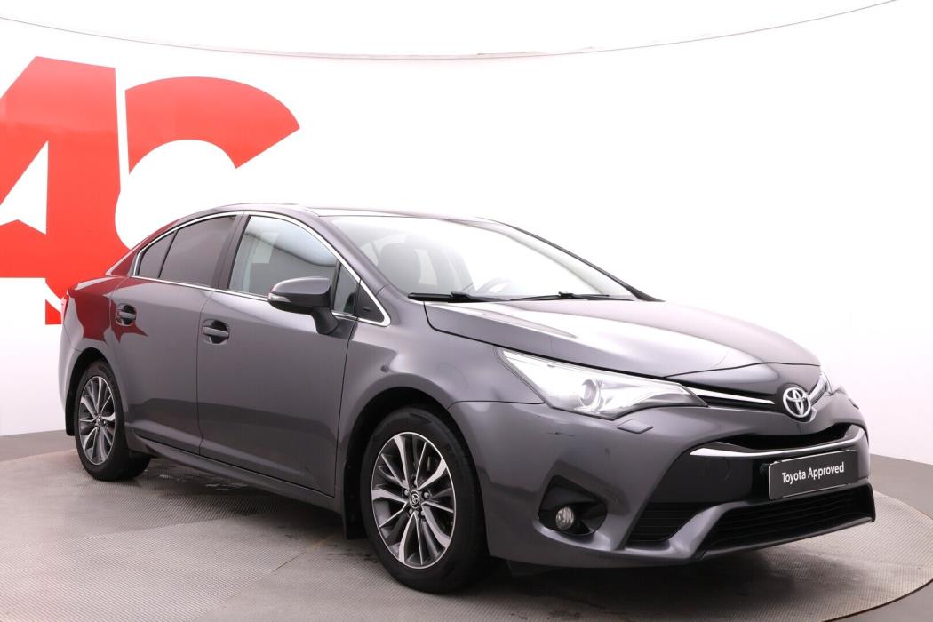 TOYOTA Avensis 2016