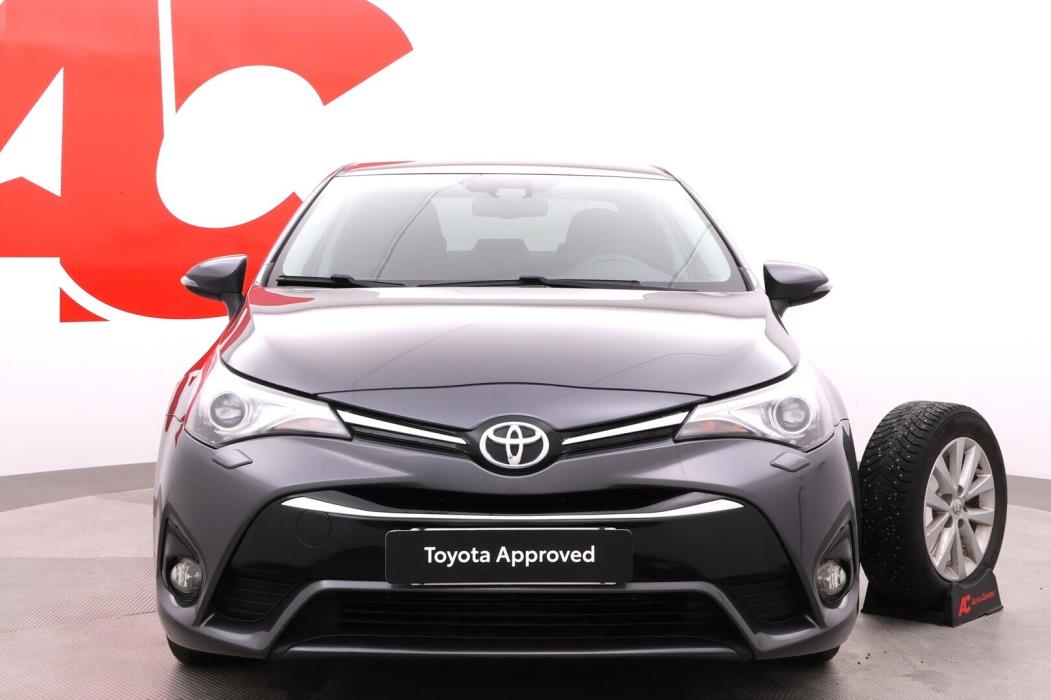 TOYOTA Avensis 2016