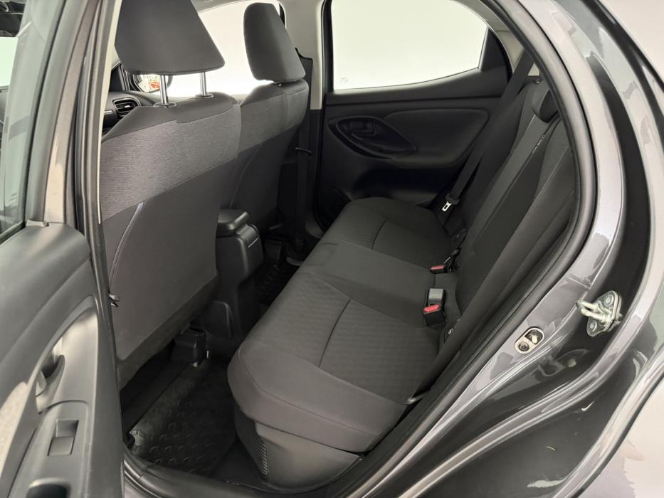 TOYOTA Yaris 2021