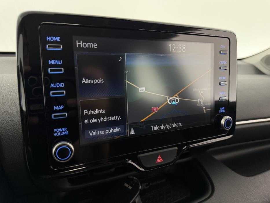 TOYOTA Yaris 2021