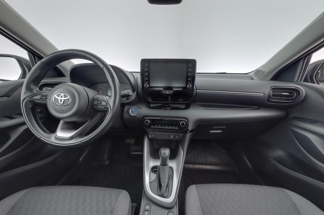 TOYOTA Yaris 2021