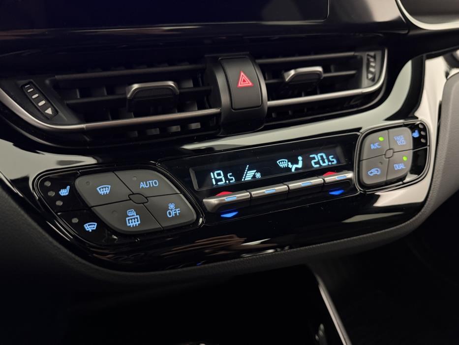 TOYOTA C-HR 2022