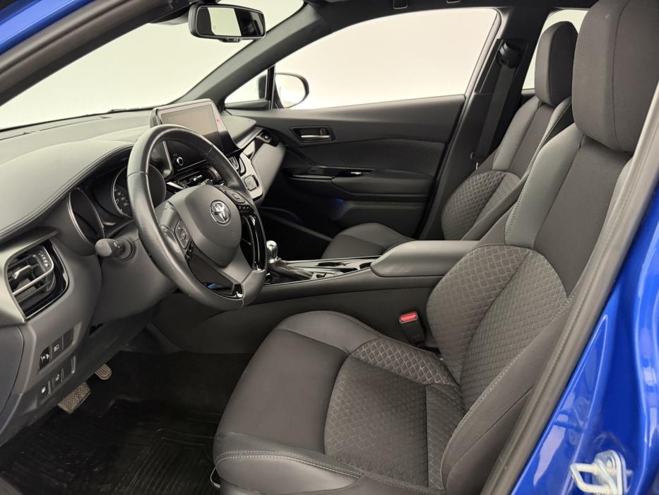 TOYOTA C-HR 2022