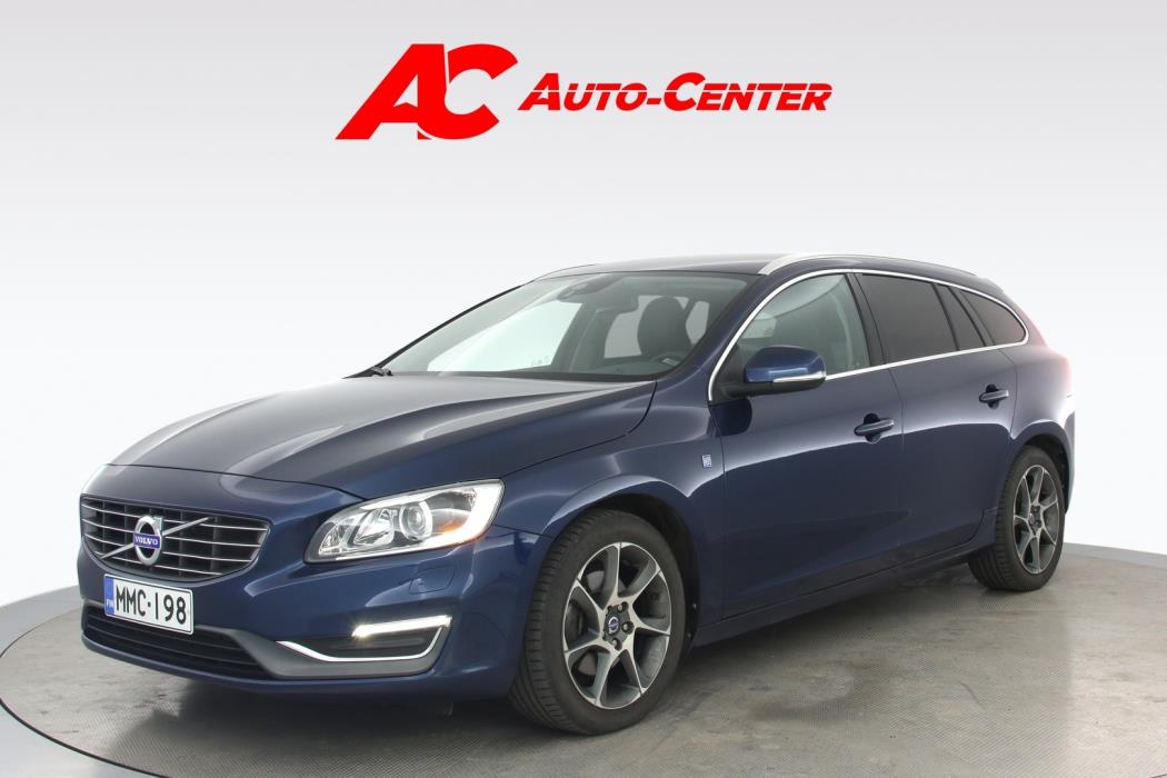 VOLVO V60 2015