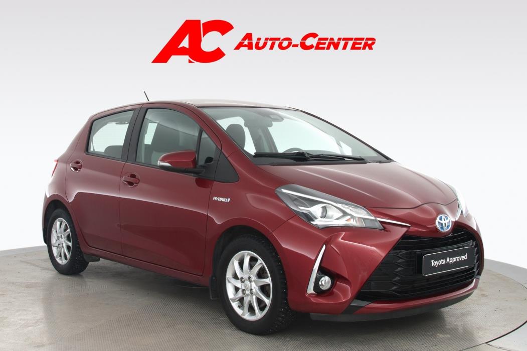 TOYOTA Yaris 2017