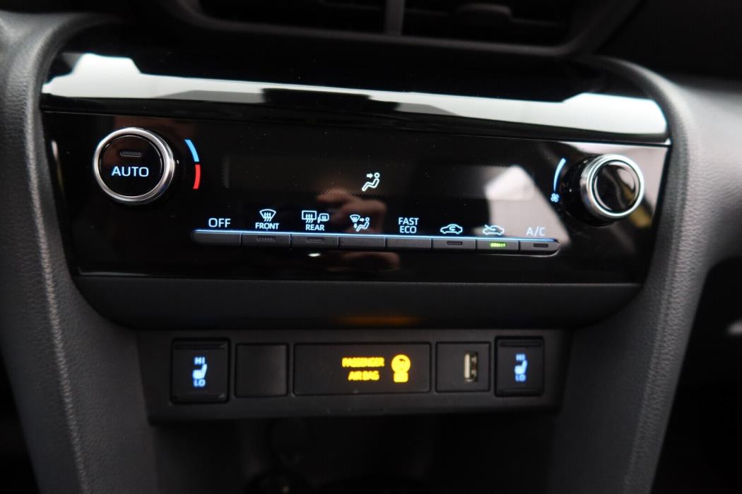 TOYOTA Yaris Cross 2023
