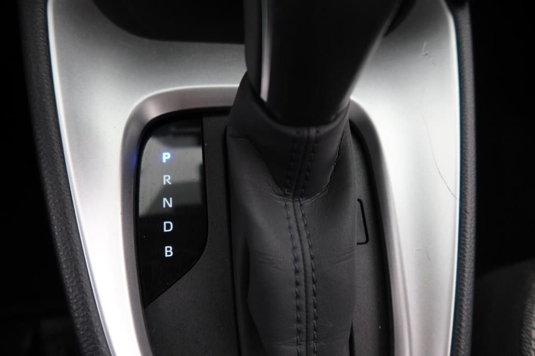 TOYOTA Yaris Cross 2023