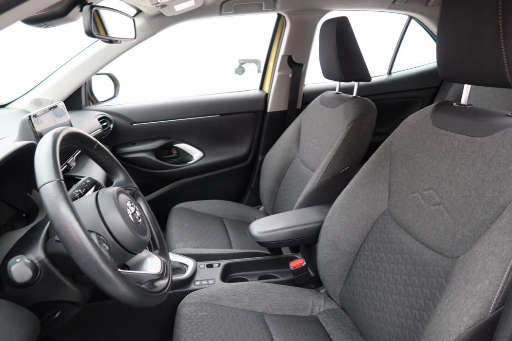 TOYOTA Yaris Cross 2023