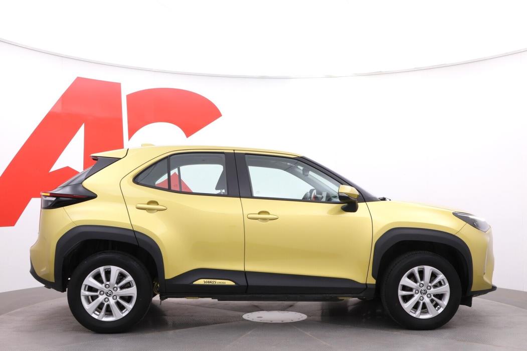 TOYOTA Yaris Cross 2023