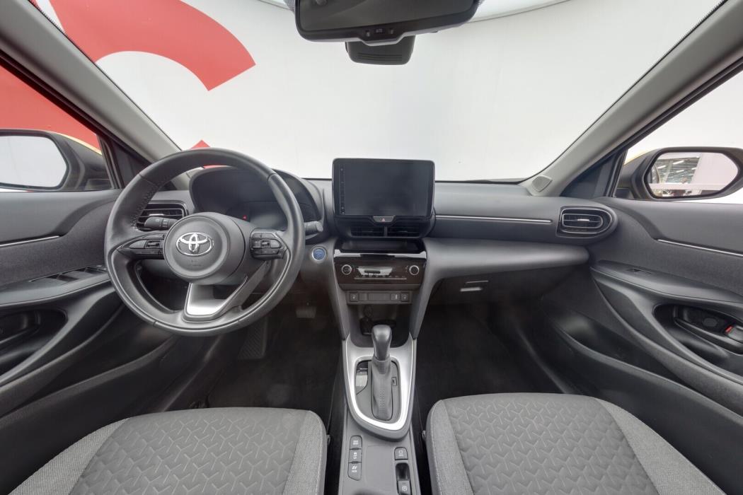 TOYOTA Yaris Cross 2023