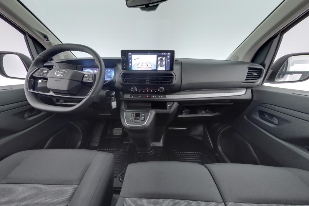 TOYOTA Proace 2025