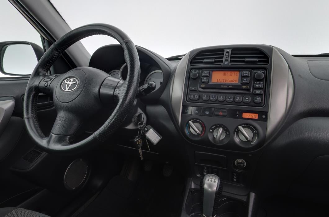 TOYOTA RAV4 2004