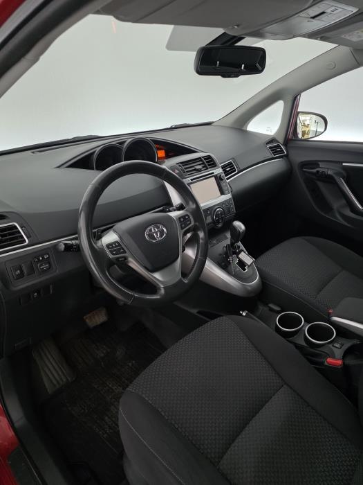 TOYOTA Verso 2013
