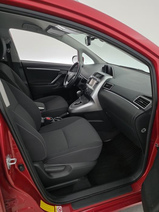 TOYOTA Verso 2013