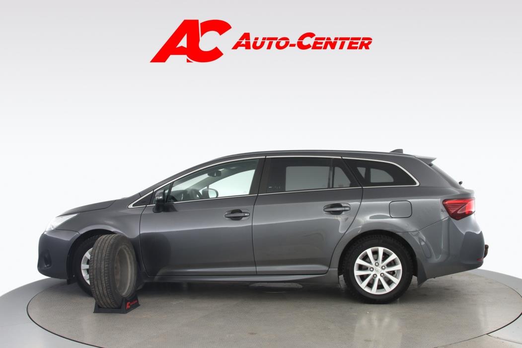TOYOTA Avensis 2016