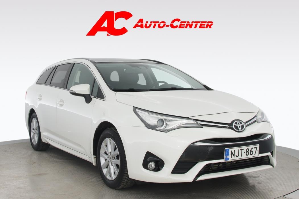 TOYOTA Avensis 2015
