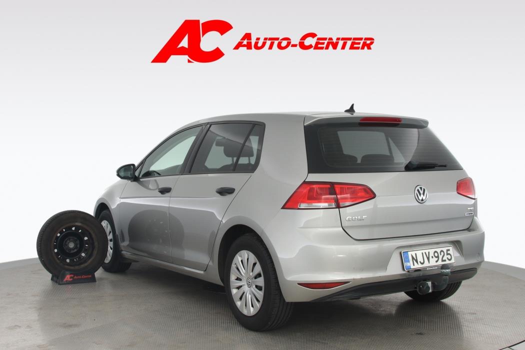 VOLKSWAGEN Golf 2015