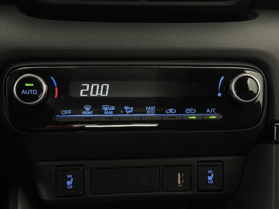 TOYOTA Yaris 2020