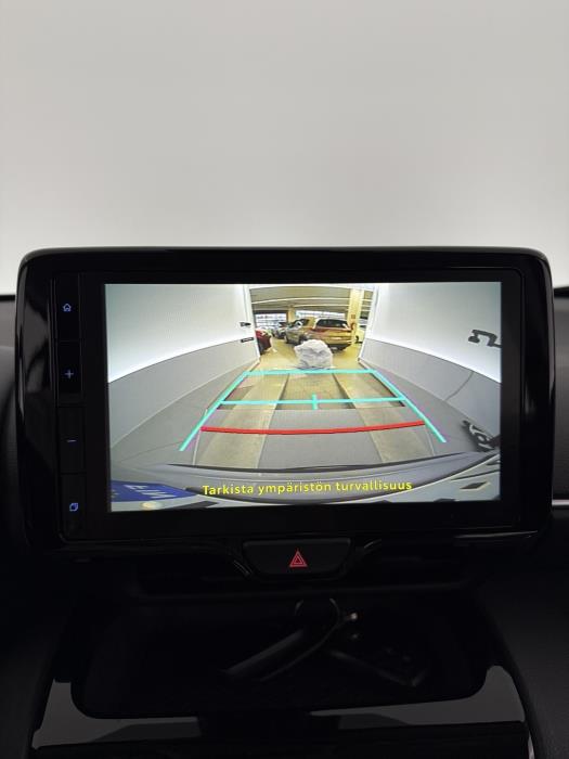 TOYOTA Yaris Cross 2024