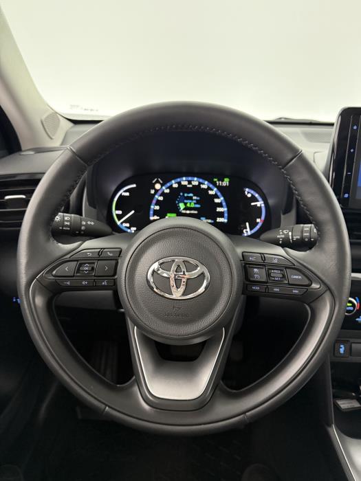 TOYOTA Yaris Cross 2024