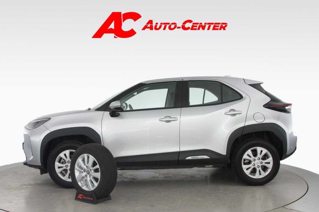 TOYOTA Yaris Cross 2024