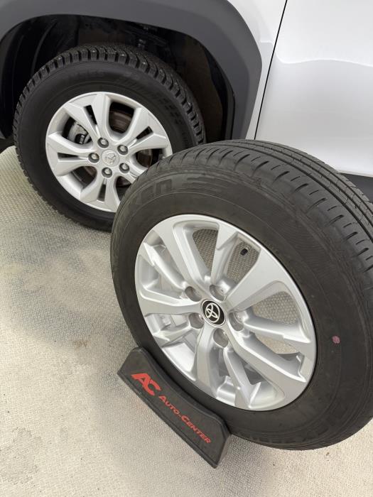 TOYOTA Yaris Cross 2024