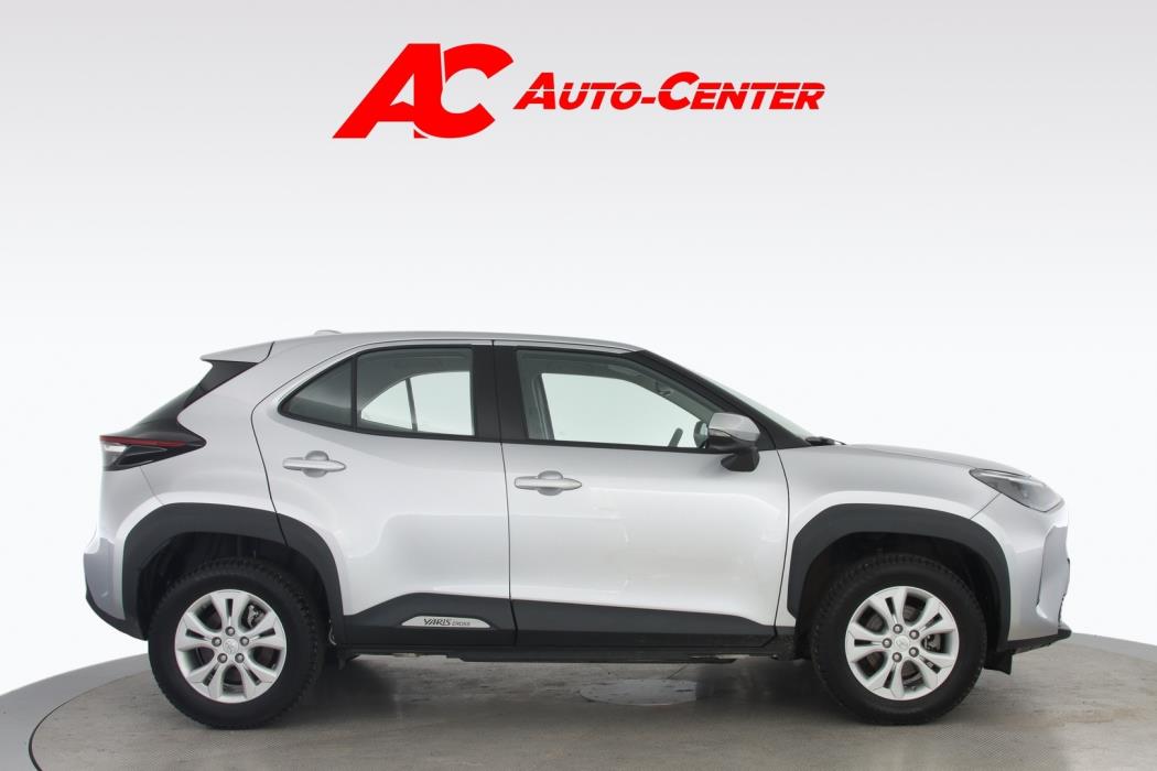 TOYOTA Yaris Cross 2024