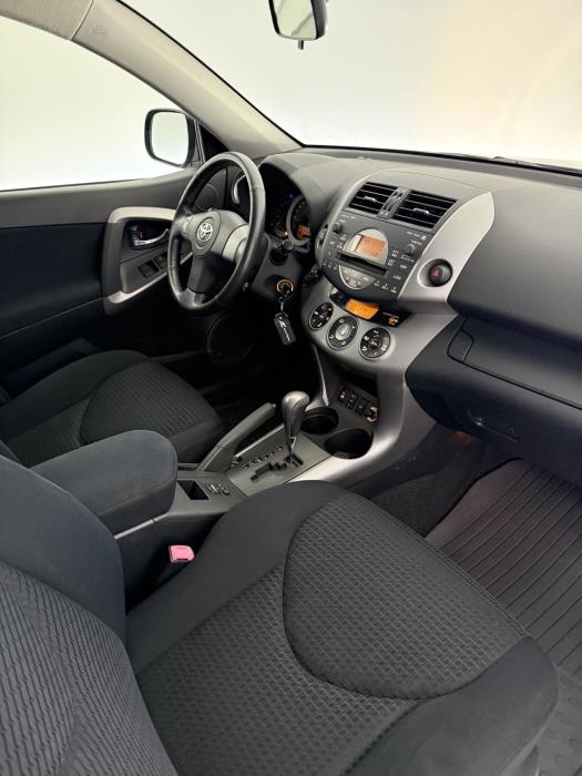 TOYOTA RAV4 2008