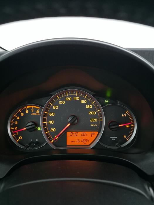 TOYOTA Yaris 2013