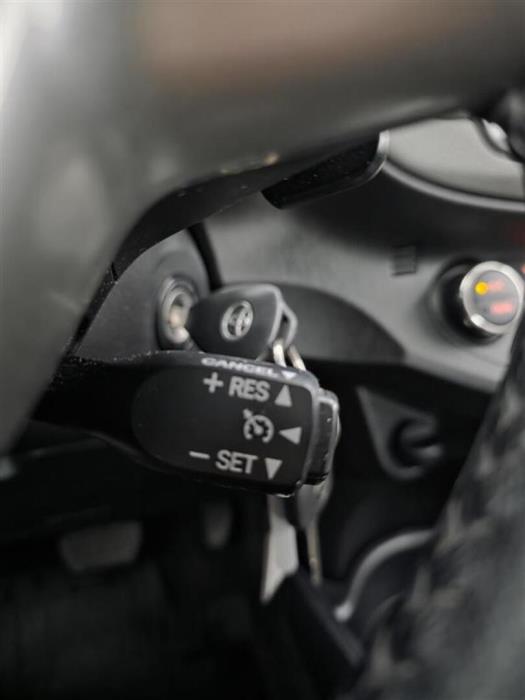 TOYOTA Yaris 2013
