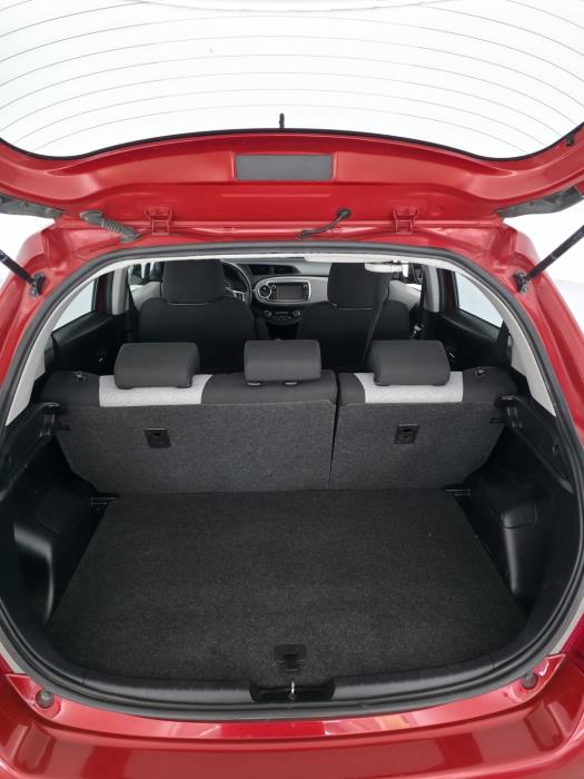TOYOTA Yaris 2013