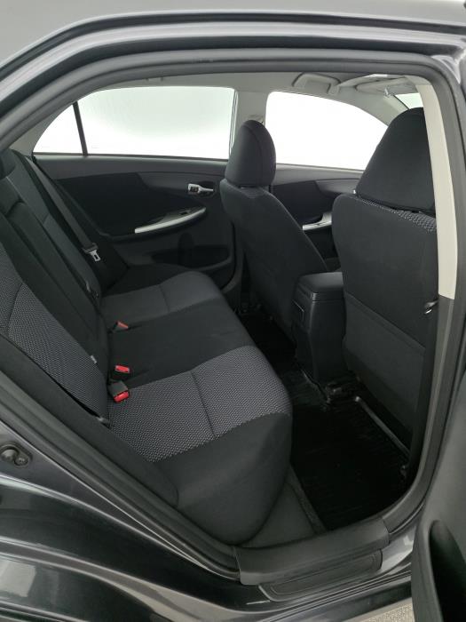 TOYOTA Corolla 2011