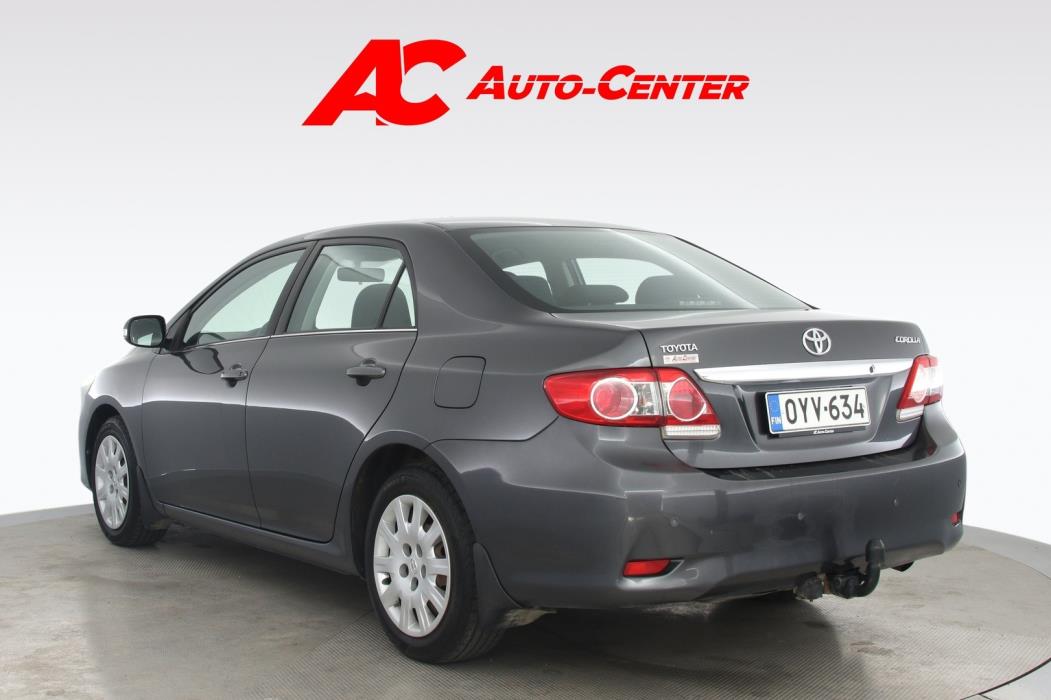 TOYOTA Corolla 2011