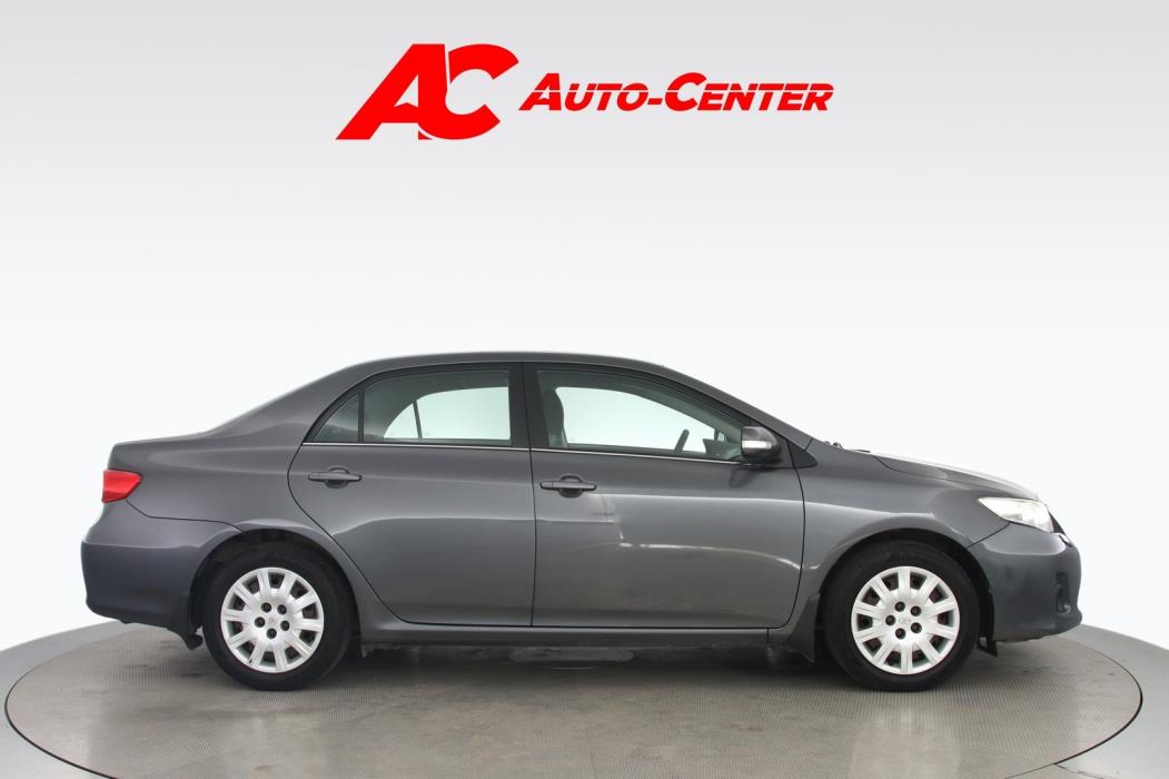 TOYOTA Corolla 2011