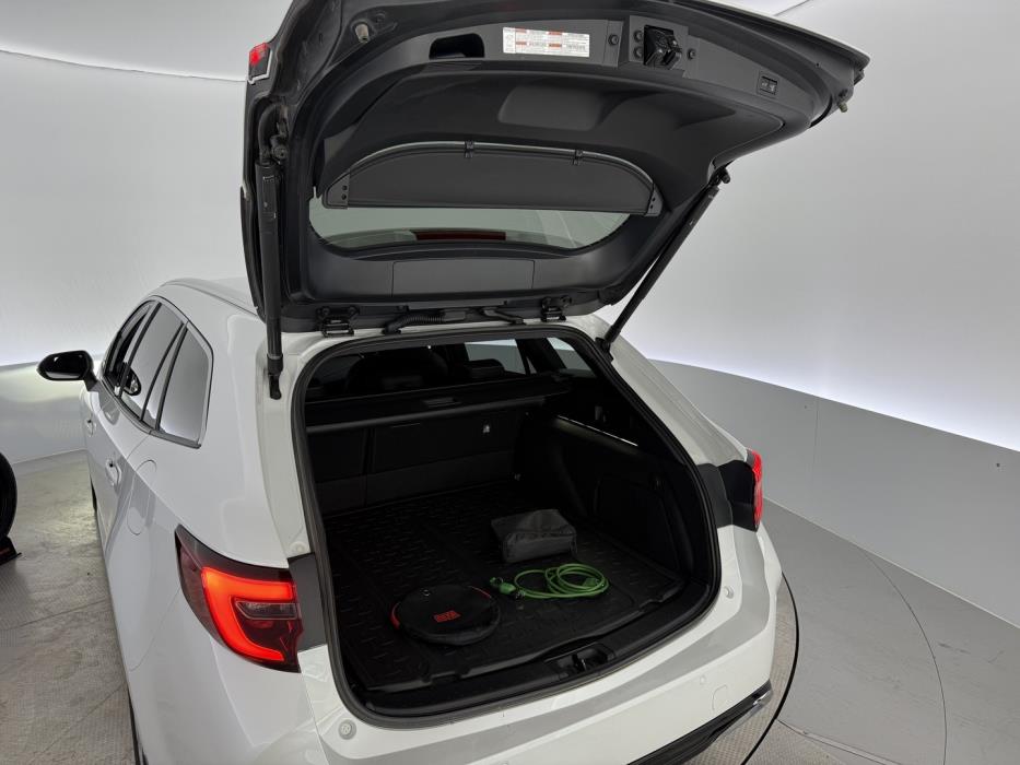 TOYOTA Corolla 2024