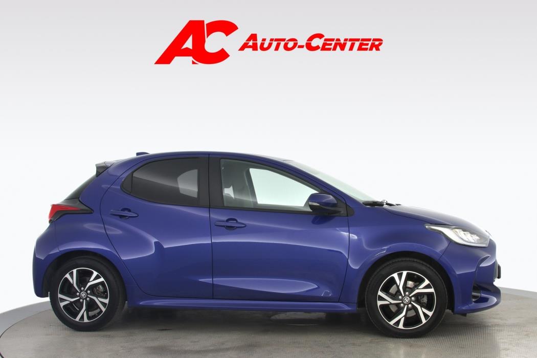 TOYOTA Yaris 2024