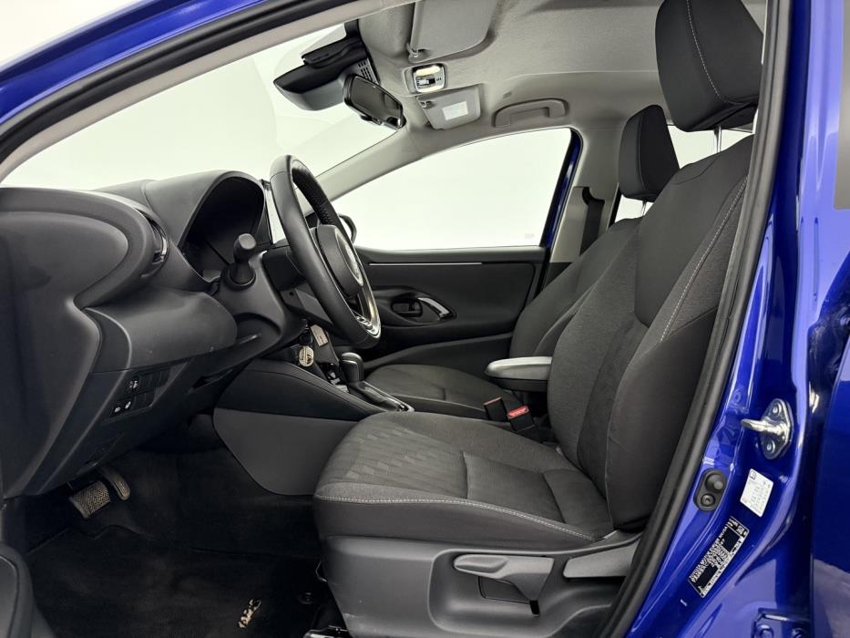 TOYOTA Yaris 2024